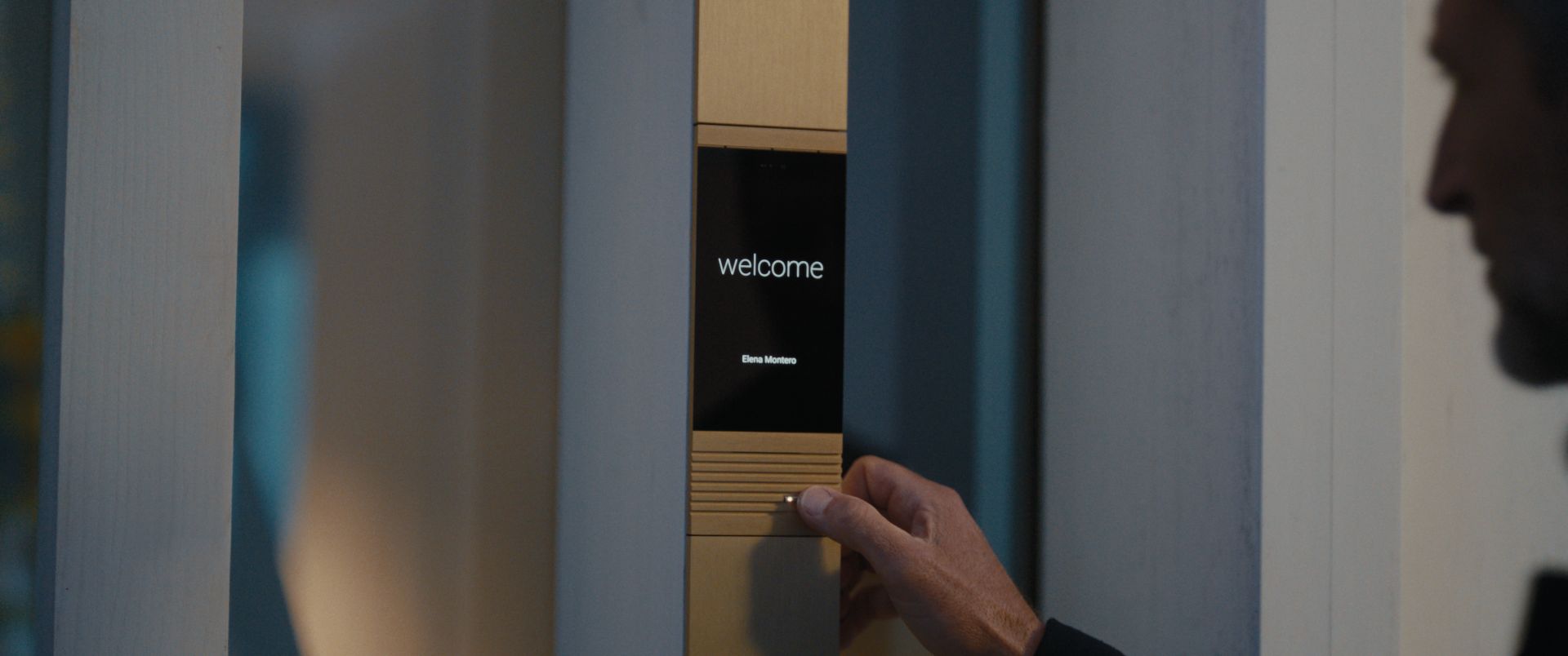 Video intercom doorbell for multi-dwelling units
